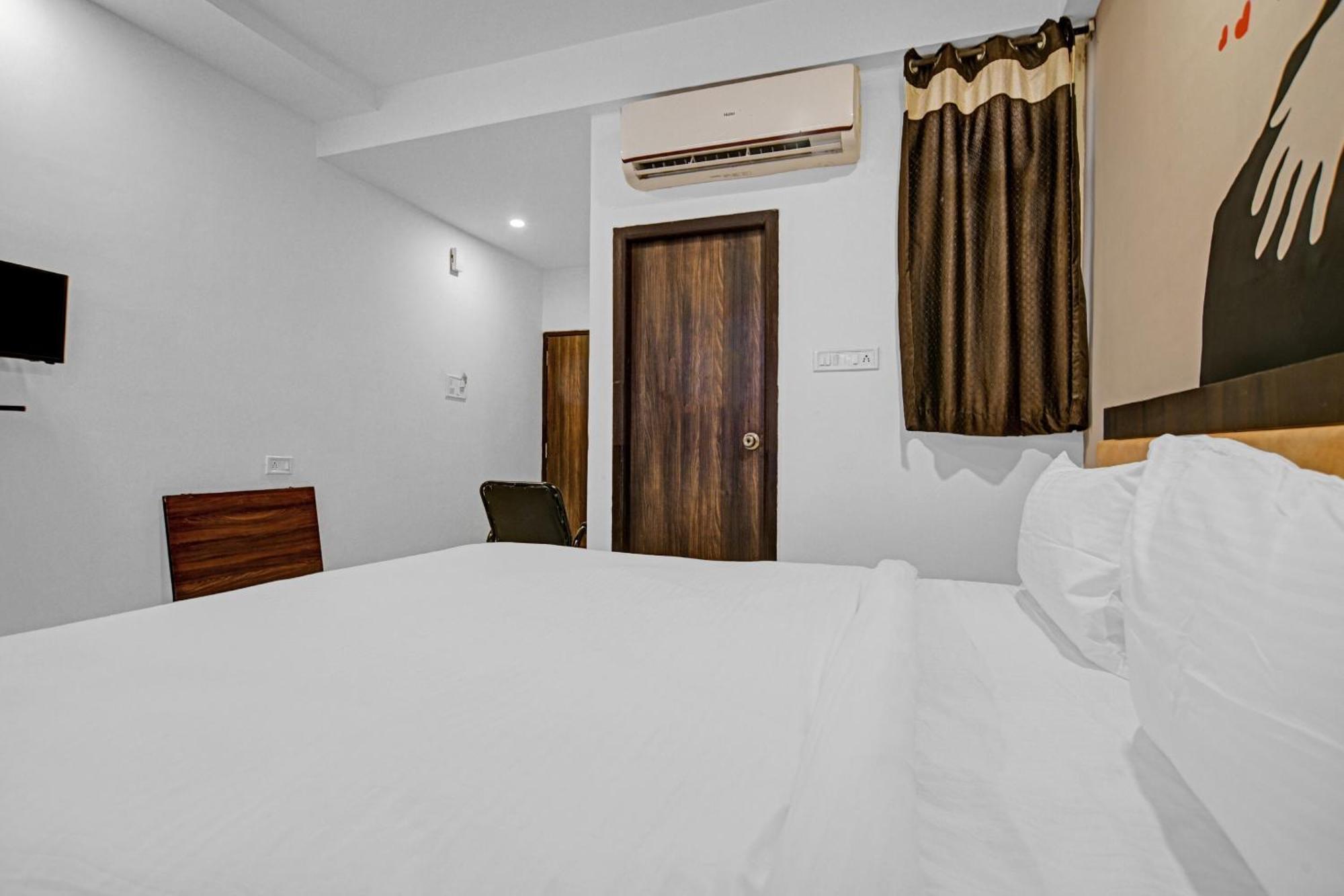 Collection O The Eternity Near Lig Sqaure Hotel Indore Ngoại thất bức ảnh