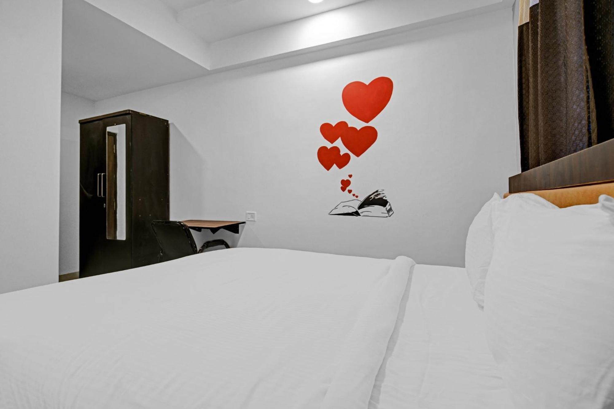 Collection O The Eternity Near Lig Sqaure Hotel Indore Ngoại thất bức ảnh